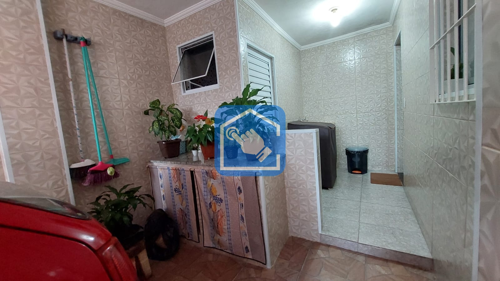 Sobrado à venda com 4 quartos, 200m² - Foto 2